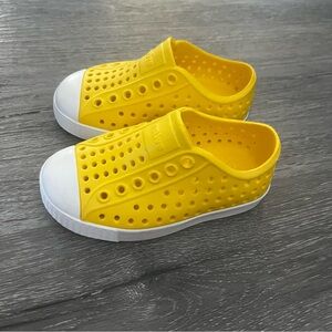 Native Shoes Sandals Infant Baby Toddler Unisex Size C6 Yellow Water